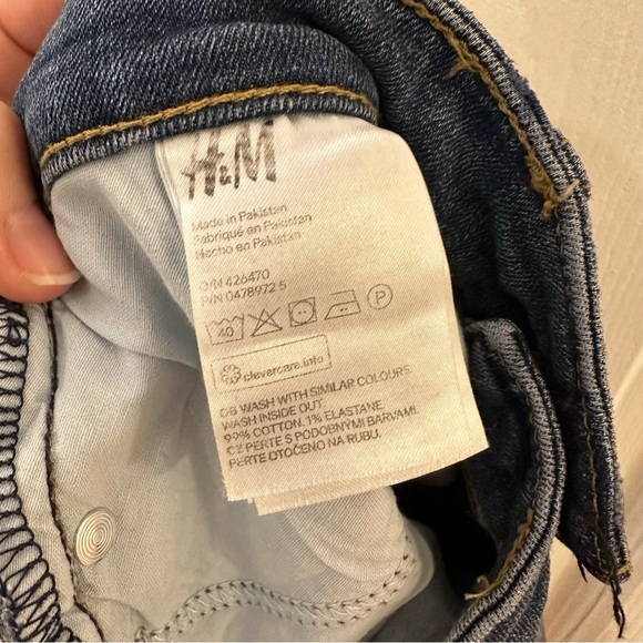 H&M Raw Hem Distressed Denim Jean Shorts Blue sz 6 - Picture 5 of 5